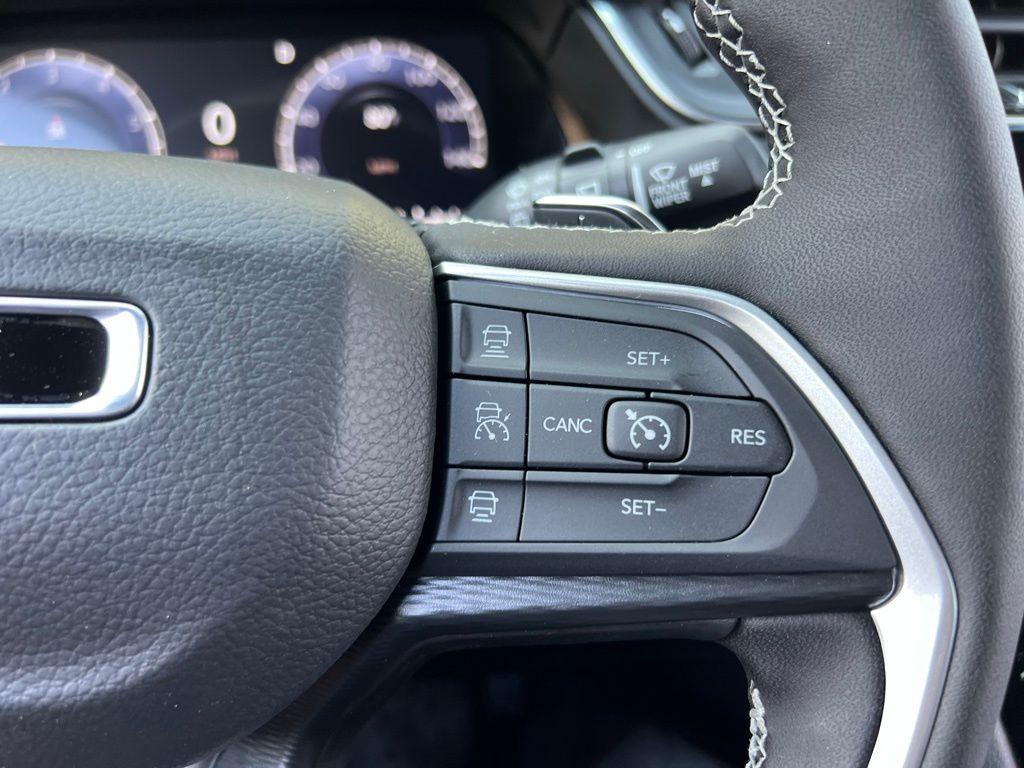 new 2025 Jeep Grand Cherokee L car, priced at $40,598