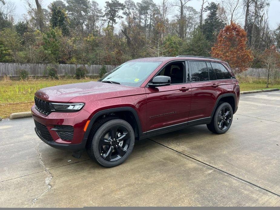 new 2025 Jeep Grand Cherokee car, priced at $37,175