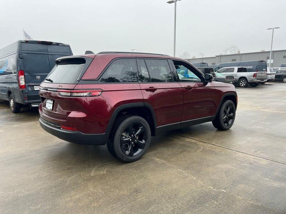 new 2025 Jeep Grand Cherokee car, priced at $37,175