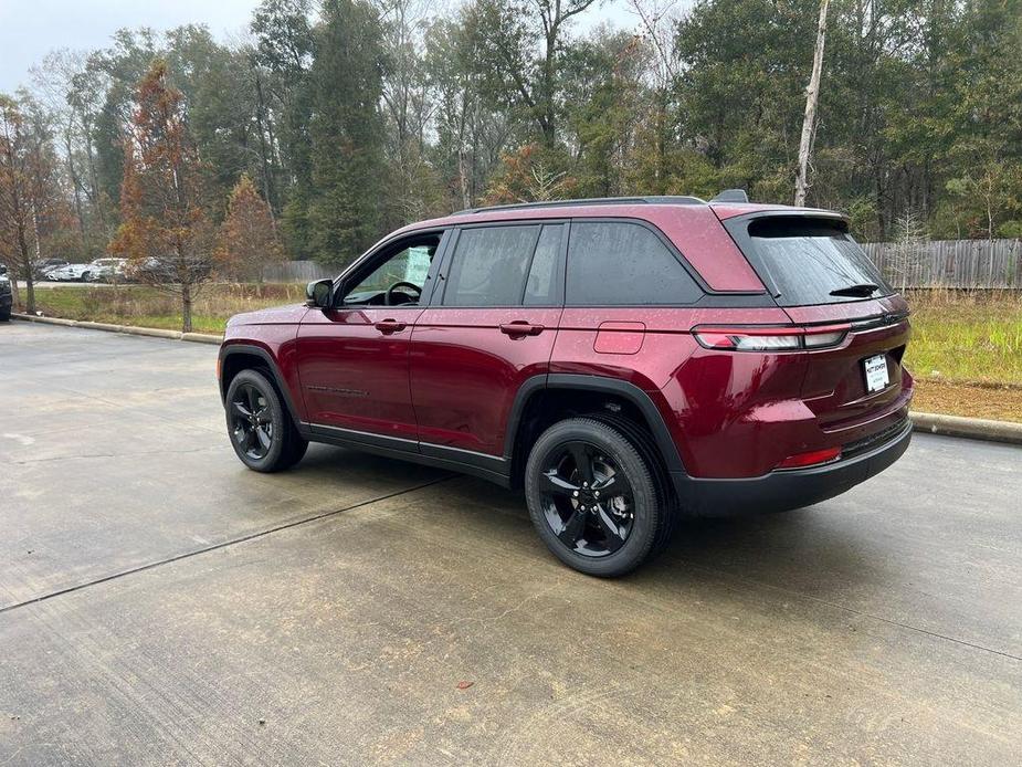 new 2025 Jeep Grand Cherokee car, priced at $37,175