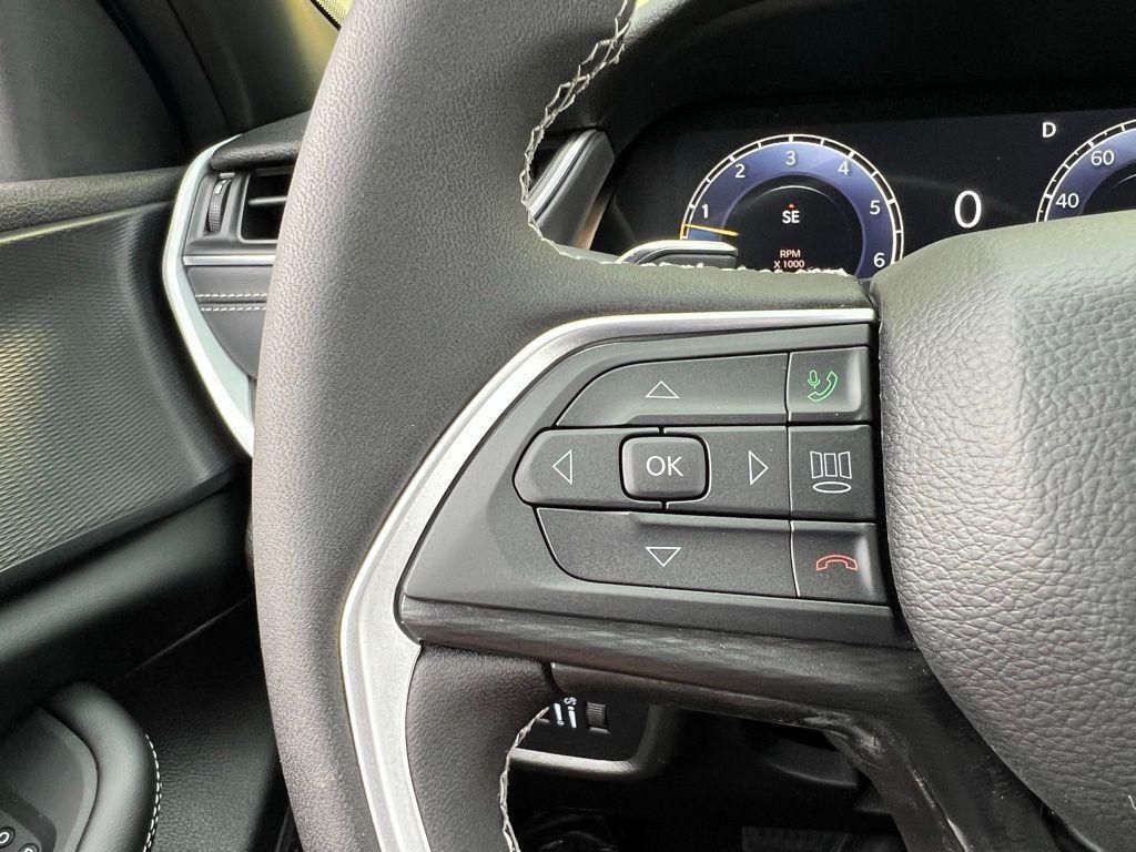 new 2025 Jeep Grand Cherokee L car, priced at $30,253