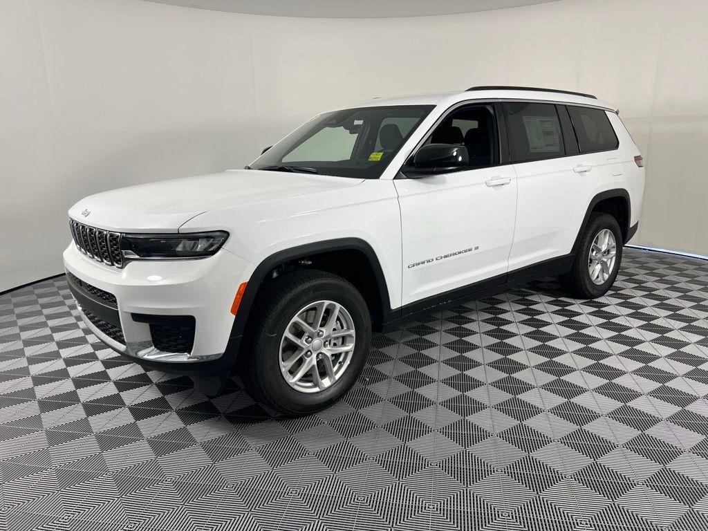 new 2025 Jeep Grand Cherokee L car, priced at $30,253