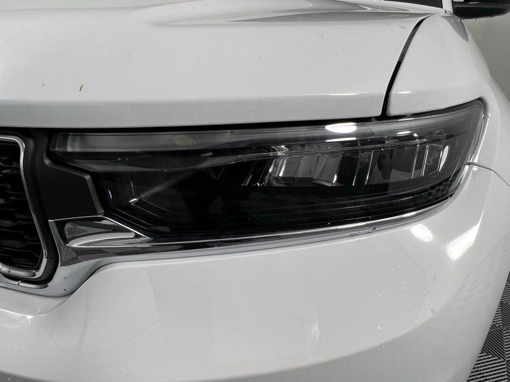 new 2025 Jeep Grand Cherokee L car, priced at $30,253