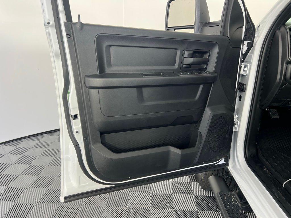 new 2025 Ram 2500 car, priced at $59,365