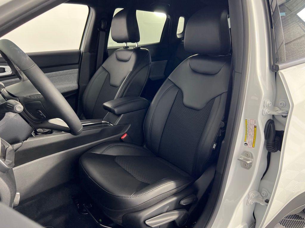 new 2025 Jeep Compass car, priced at $23,665