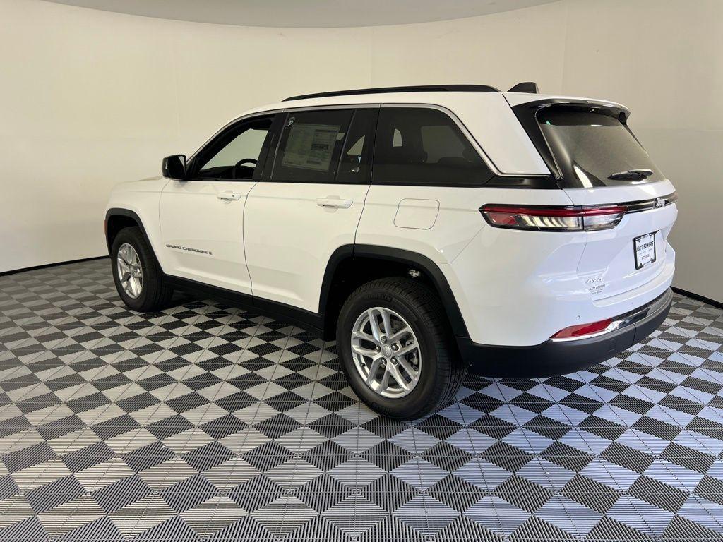 new 2025 Jeep Grand Cherokee car, priced at $32,025