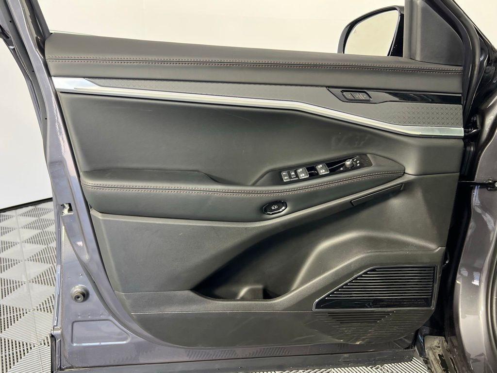 new 2025 Jeep Wagoneer S car, priced at $52,540
