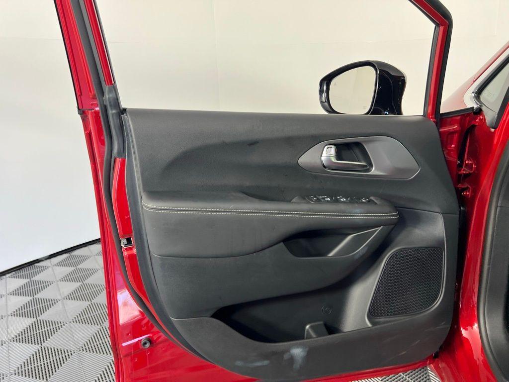 new 2026 Chrysler Voyager car