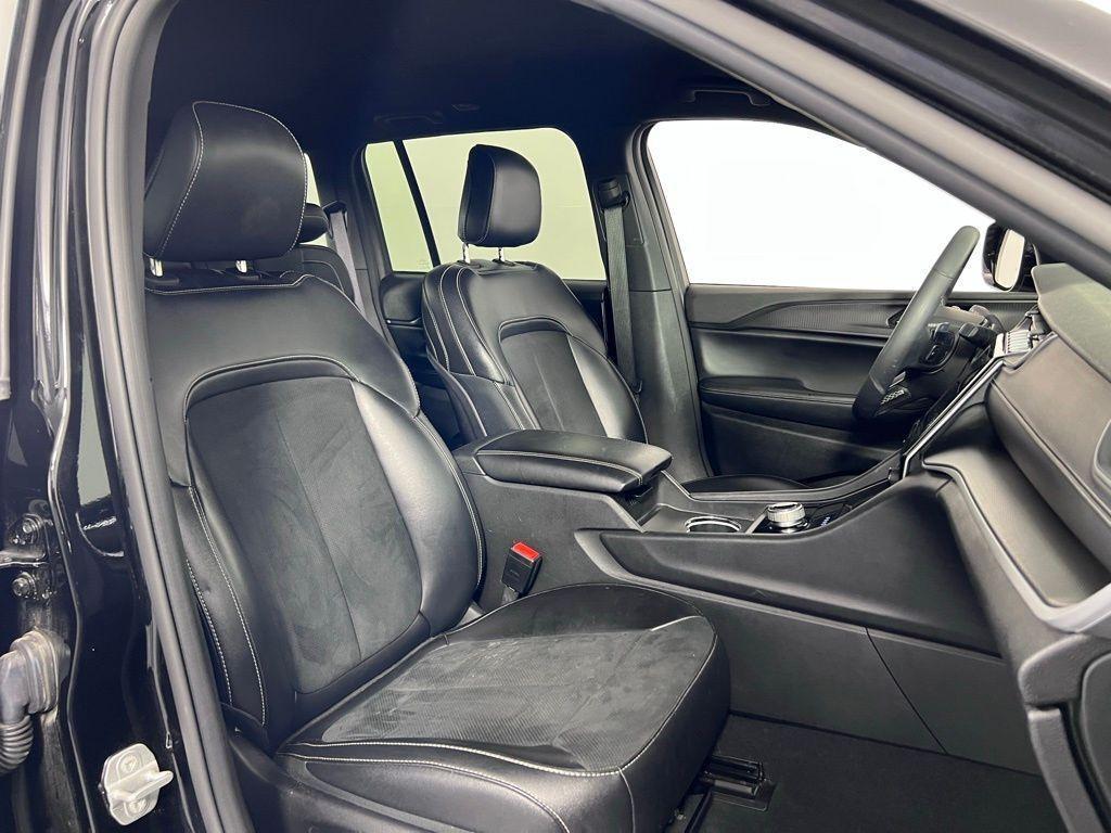 used 2024 Jeep Grand Cherokee car, priced at $34,044
