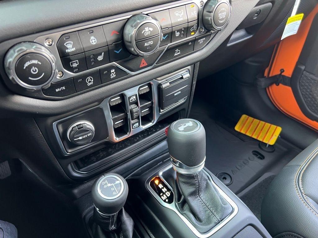 new 2025 Jeep Wrangler car, priced at $50,015