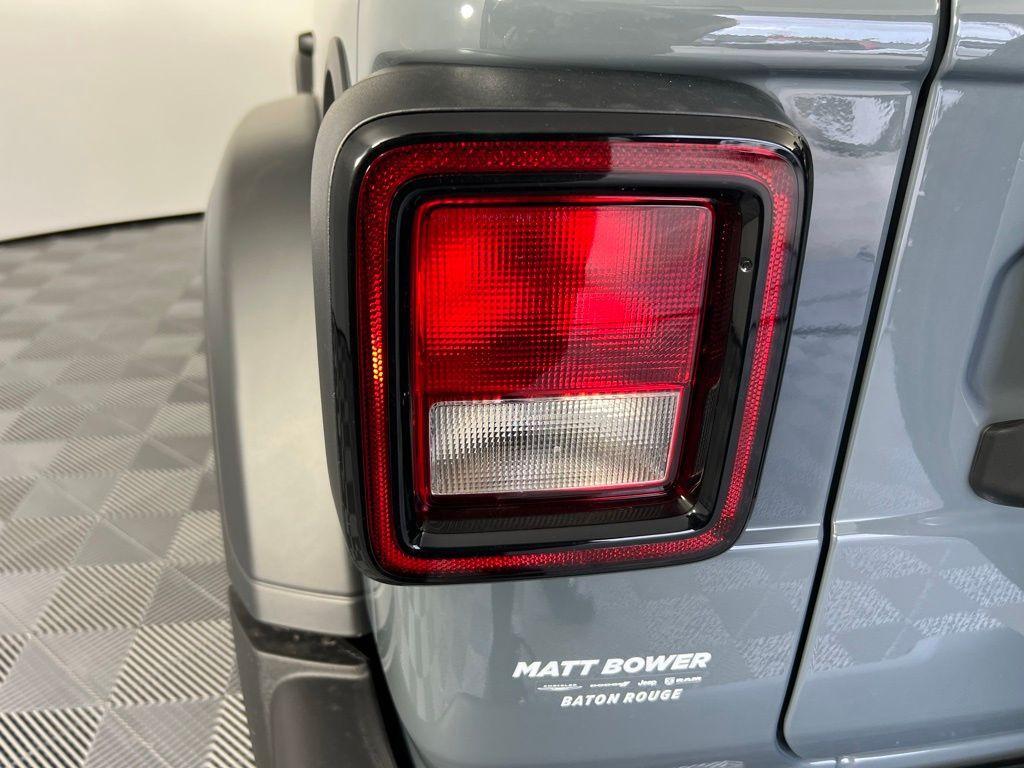 new 2025 Jeep Wrangler car, priced at $34,250