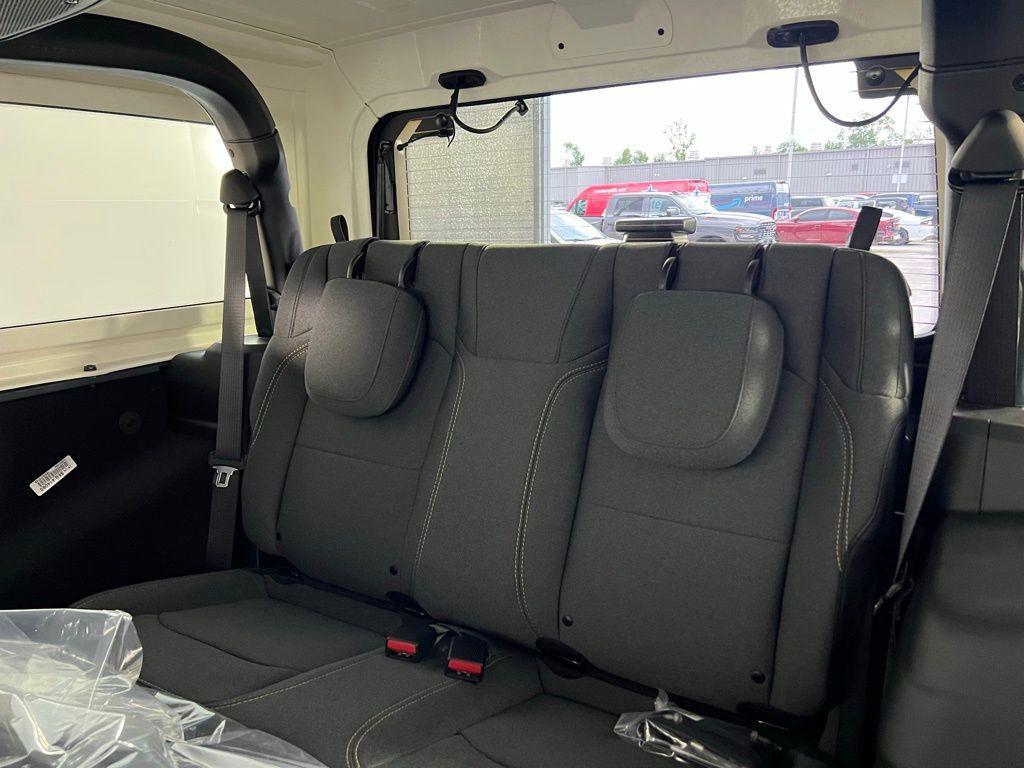 new 2025 Jeep Wrangler car, priced at $34,250