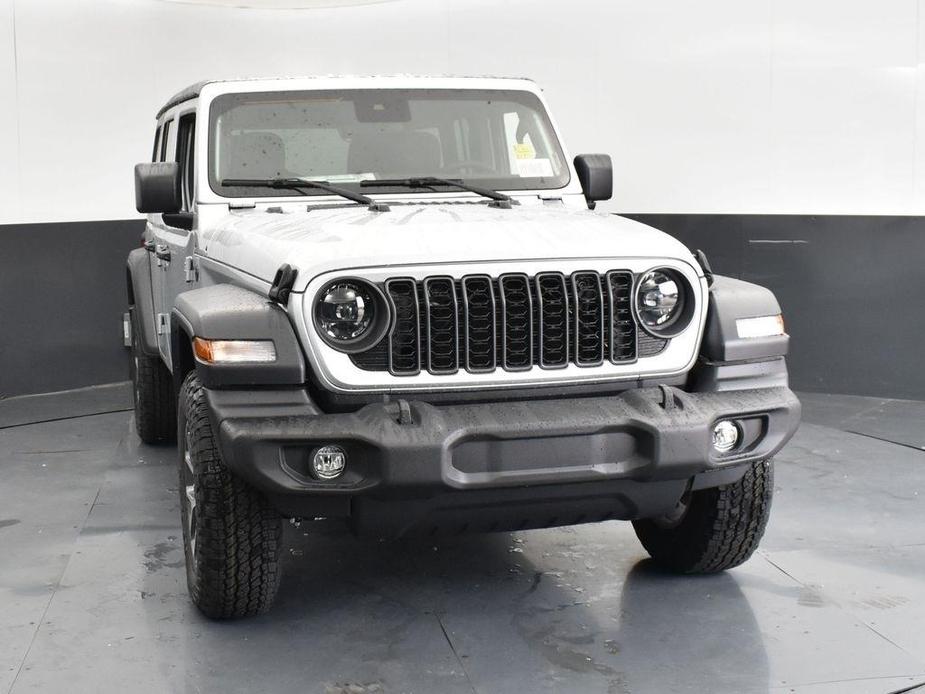 new 2024 Jeep Wrangler car, priced at $40,040