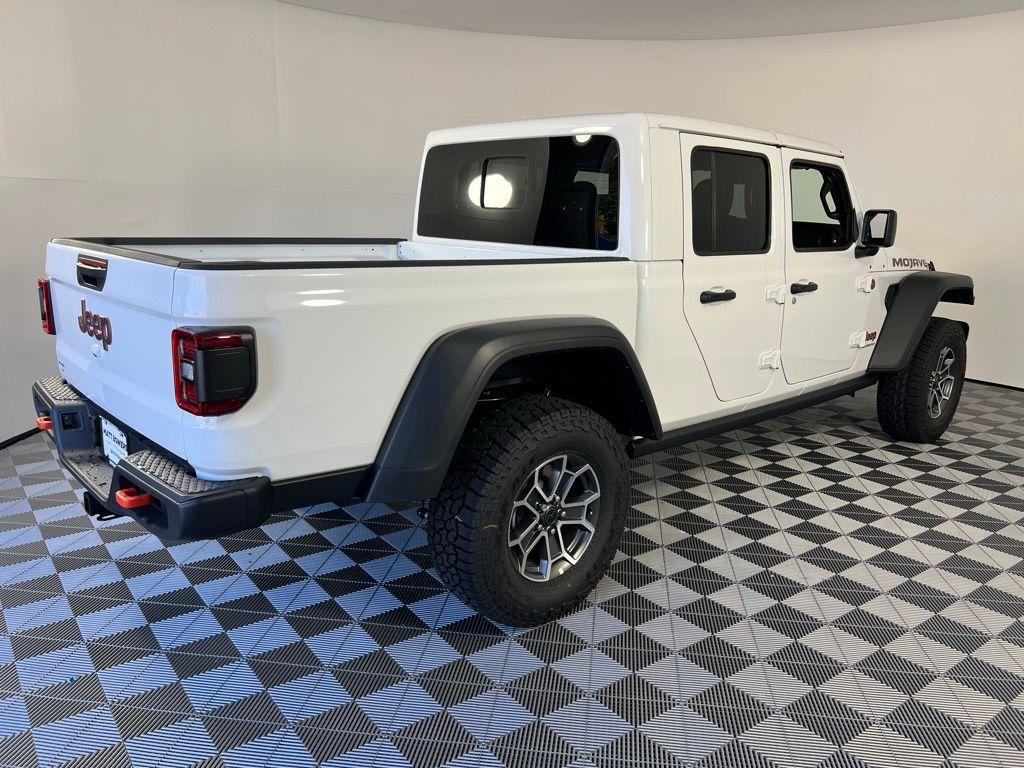 new 2025 Jeep Gladiator car, priced at $44,297