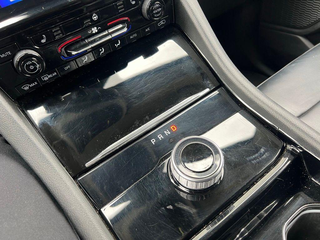 used 2023 Jeep Grand Cherokee L car, priced at $25,999