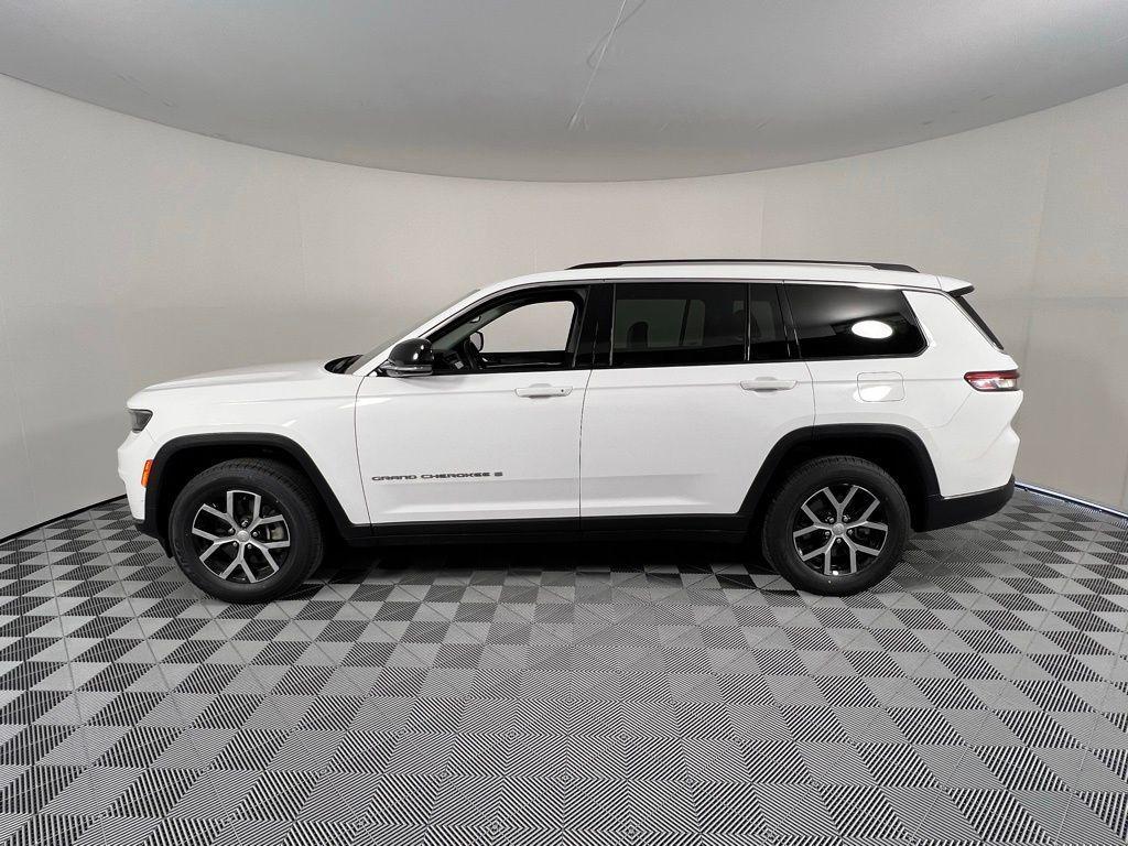used 2023 Jeep Grand Cherokee L car, priced at $25,999