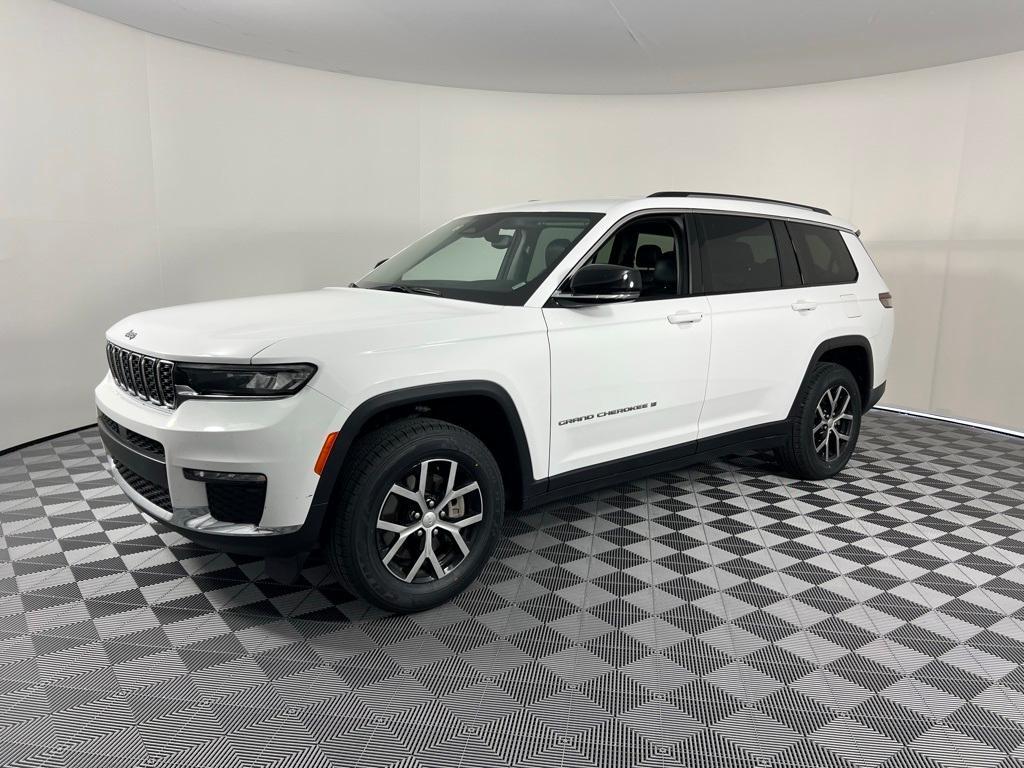 used 2023 Jeep Grand Cherokee L car, priced at $28,672