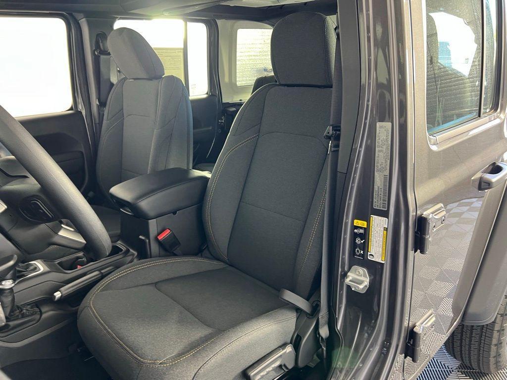 new 2025 Jeep Wrangler car, priced at $33,750