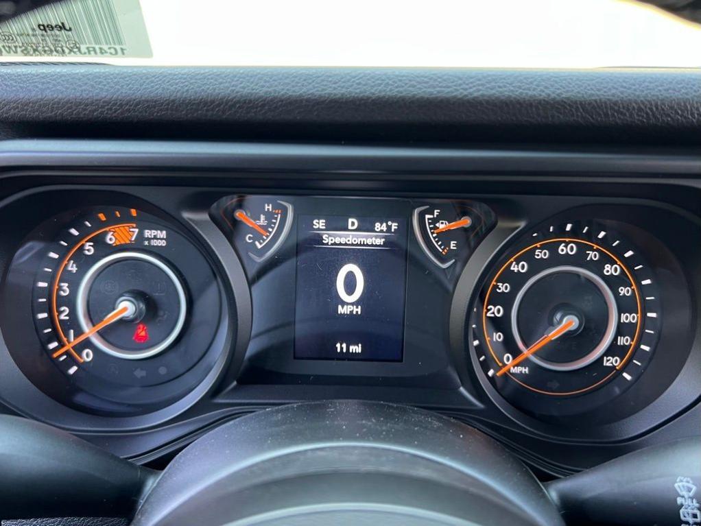 new 2025 Jeep Wrangler car, priced at $45,575