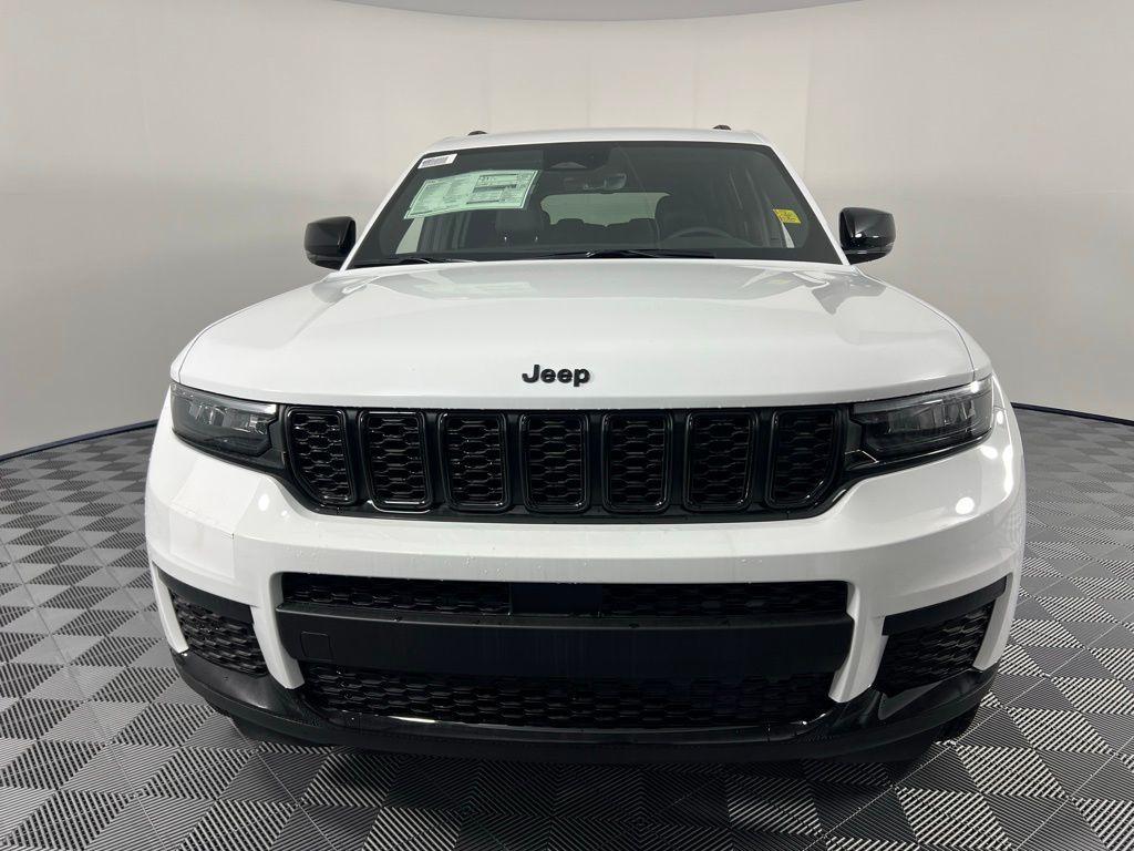 new 2025 Jeep Grand Cherokee L car, priced at $39,153