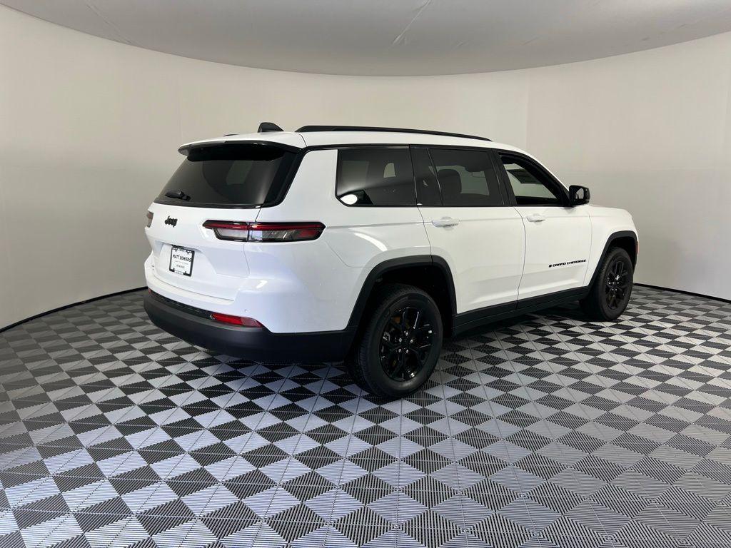 new 2025 Jeep Grand Cherokee L car, priced at $39,153