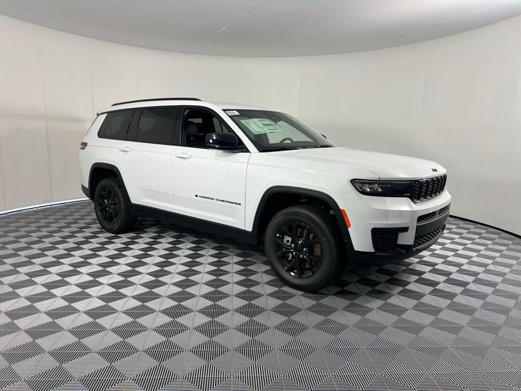 new 2025 Jeep Grand Cherokee L car, priced at $39,153