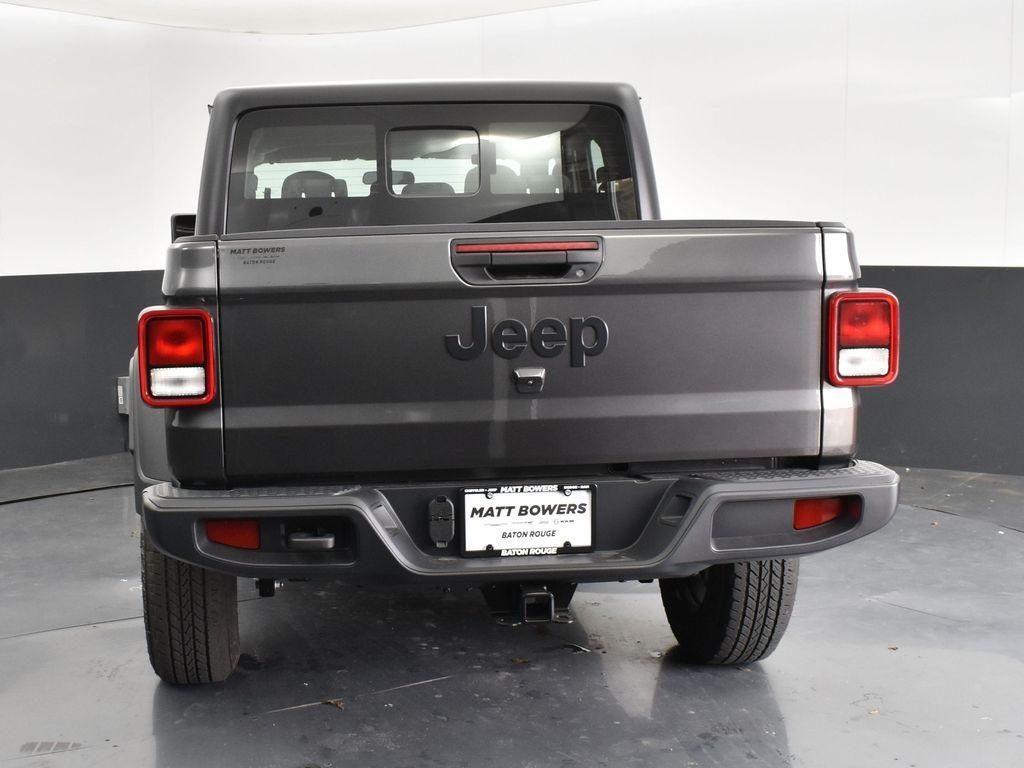 new 2025 Jeep Gladiator car, priced at $44,300