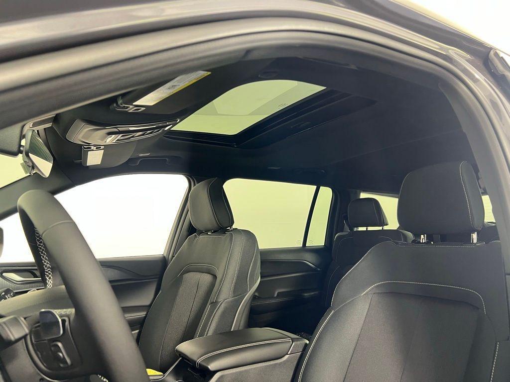 new 2025 Jeep Grand Cherokee L car, priced at $31,348