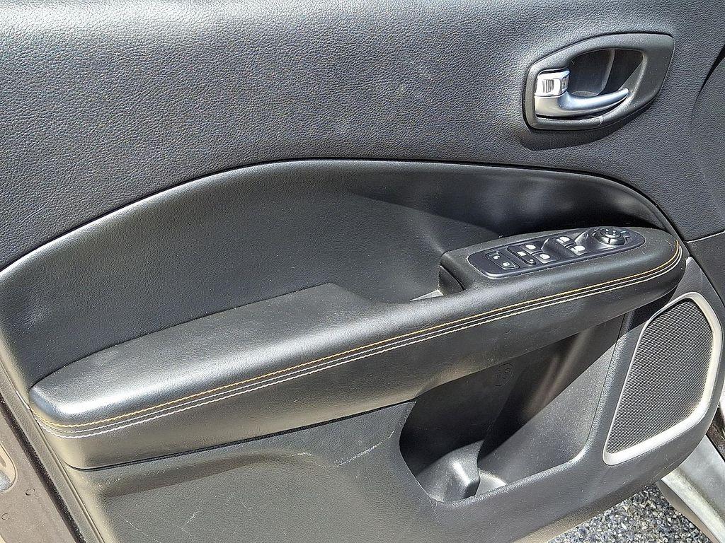 used 2019 Jeep Compass car, priced at $15,895
