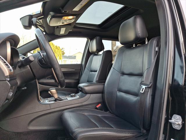 used 2017 Jeep Grand Cherokee car, priced at $16,895