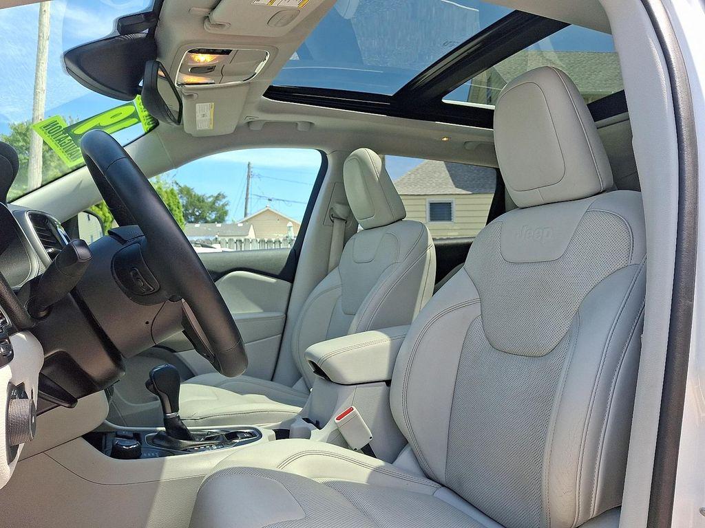 used 2019 Jeep Cherokee car, priced at $19,595