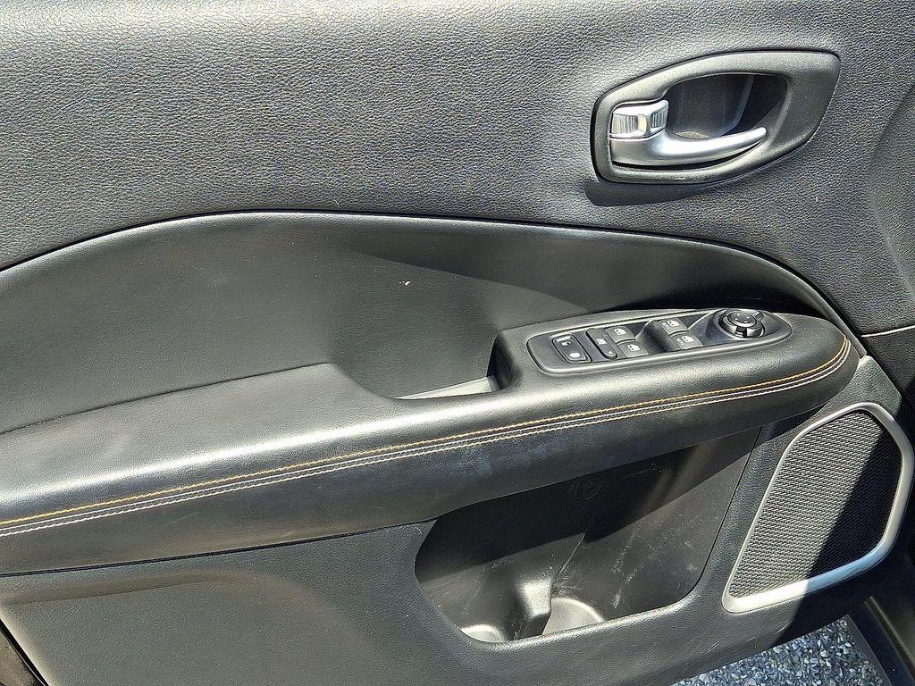 used 2019 Jeep Compass car, priced at $12,495