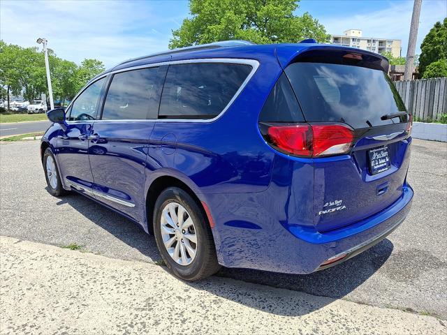 used 2019 Chrysler Pacifica car, priced at $13,550