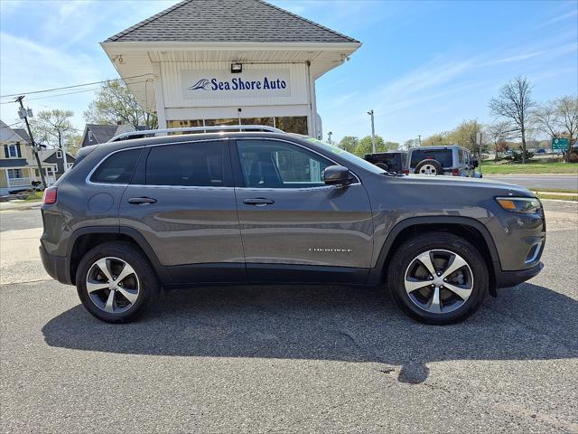 used 2019 Jeep Cherokee car, priced at $17,995