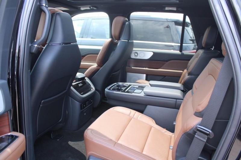 new 2023 Lincoln Navigator car, priced at $82,368