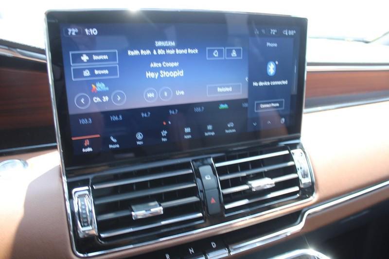 new 2023 Lincoln Navigator car, priced at $82,368