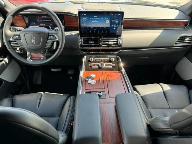 new 2024 Lincoln Navigator car, priced at $108,095