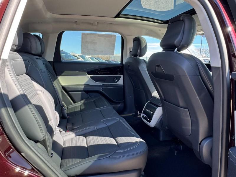 new 2025 Lincoln Nautilus car, priced at $63,455