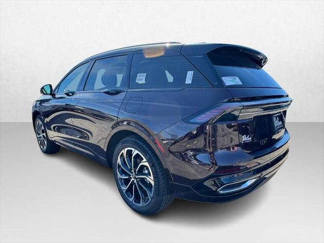 new 2025 Lincoln Nautilus car, priced at $63,455