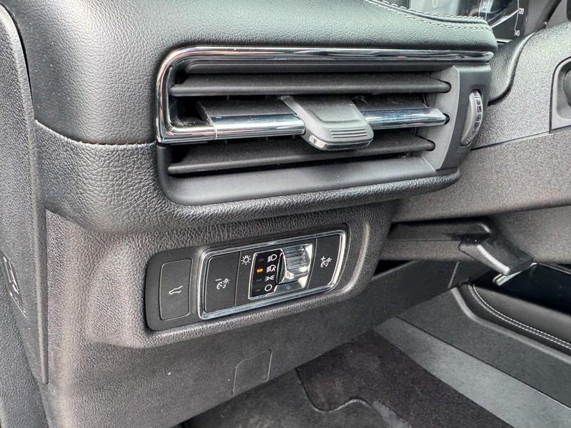 used 2022 Lincoln Corsair car, priced at $25,995
