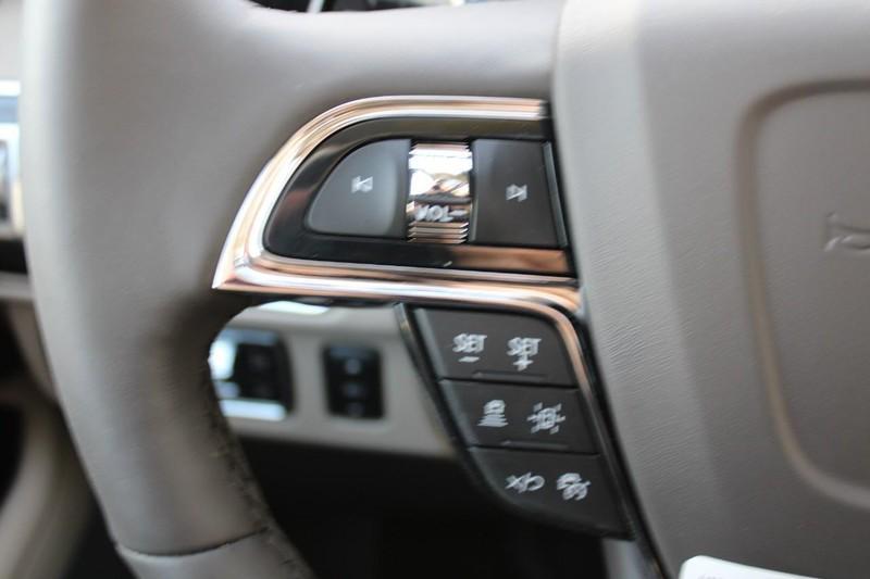 new 2023 Lincoln Navigator car, priced at $82,000