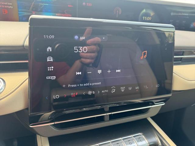 new 2025 Lincoln Nautilus car, priced at $52,243