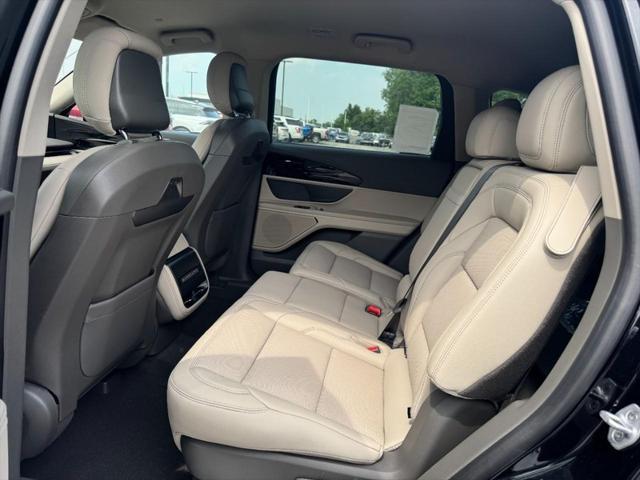 new 2025 Lincoln Nautilus car, priced at $52,243
