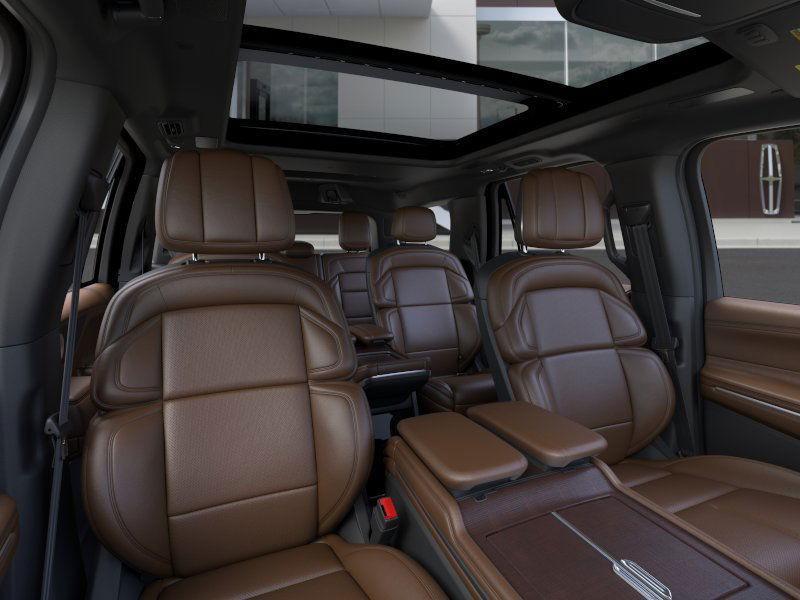 new 2025 Lincoln Navigator car, priced at $105,935