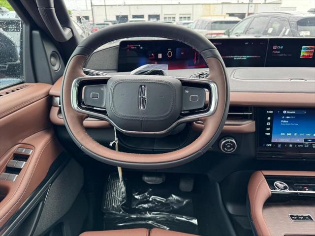 new 2025 Lincoln Navigator car, priced at $108,790