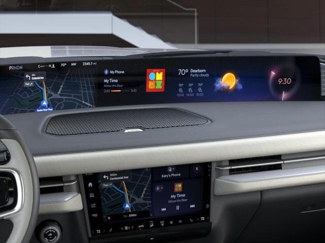 new 2025 Lincoln Navigator car, priced at $105,975