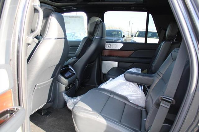 new 2022 Lincoln Navigator car, priced at $93,500