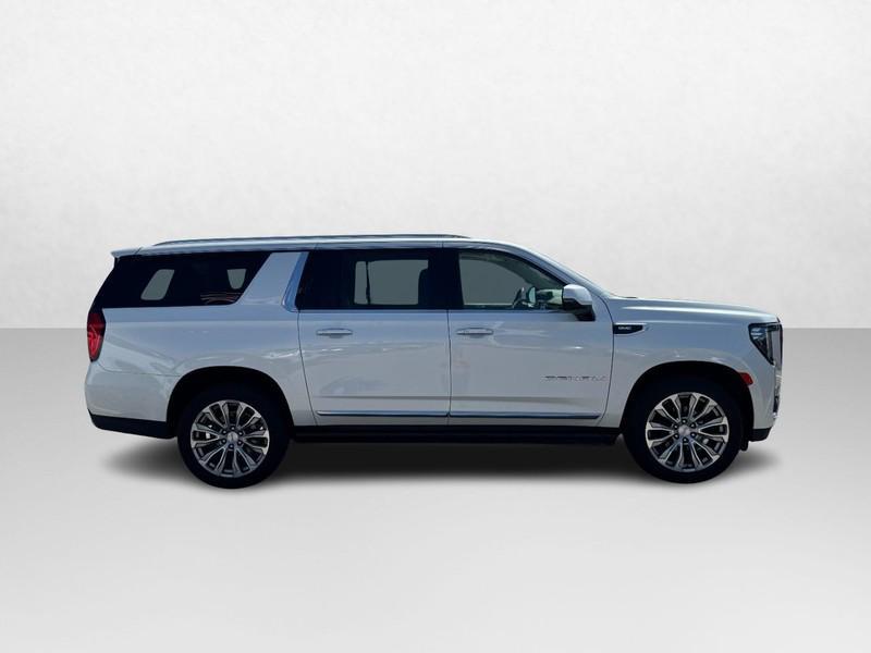 used 2022 GMC Yukon XL car, priced at $53,785