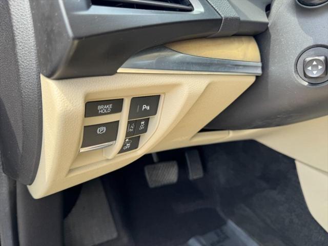 used 2020 Acura MDX car, priced at $28,495