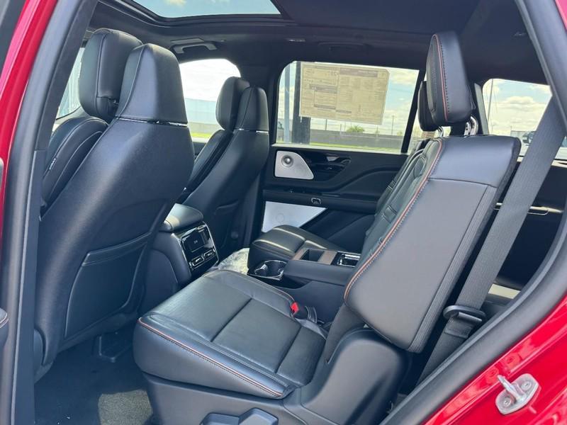 new 2025 Lincoln Aviator car, priced at $91,770